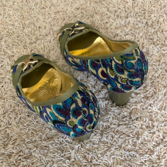 Naughty Monkey Pumps - Picture 3 of 3